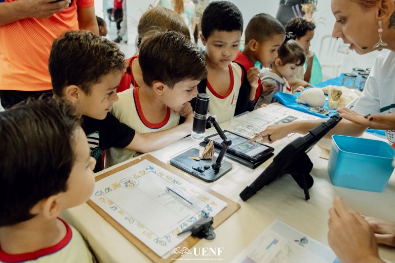 Feira de Ciências nos 33 anos da UENF
